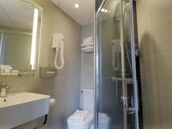 Avia Hôtel Saphir Montparnasse : photo 1 de la chambre chambre lits jumeaux