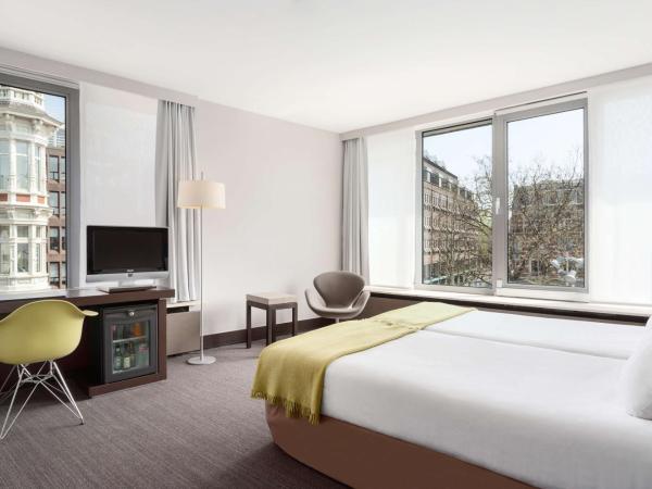 NH Amsterdam Caransa : photo 6 de la chambre chambre double ou lits jumeaux supérieure avec vue 