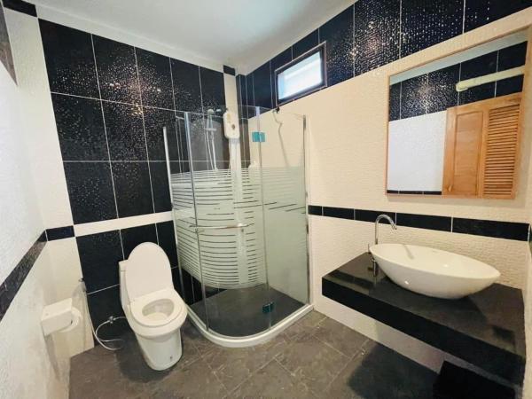 Phurin Thara Resort : photo 8 de la chambre chambre lit king-size deluxe