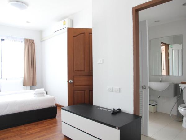 V-twin Donjan Service Apartment : photo 2 de la chambre chambre familiale