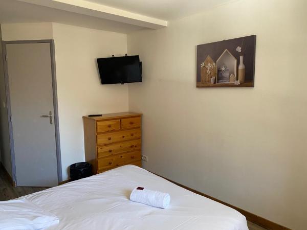 Les Carlines : photo 4 de la chambre chambre double ou lits jumeaux standard