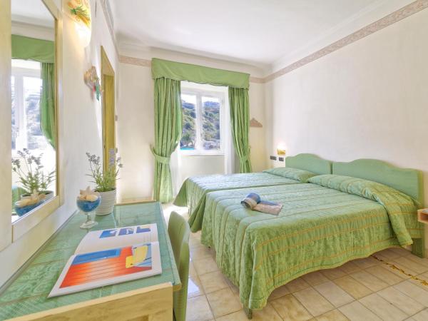 Hotel Punta Imperatore : photo 3 de la chambre chambre double