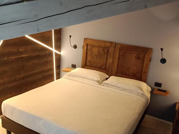 Maison Bionaz Ski & Sport : photo 3 de la chambre double room with hot tub and balcony