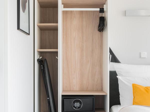 numa I Blau Apartments : photo 10 de la chambre medium studio with kitchenette