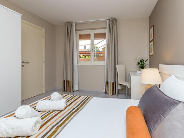 Apartment Complex Irena with Pool : photo 8 de la chambre appartement avec terrasse