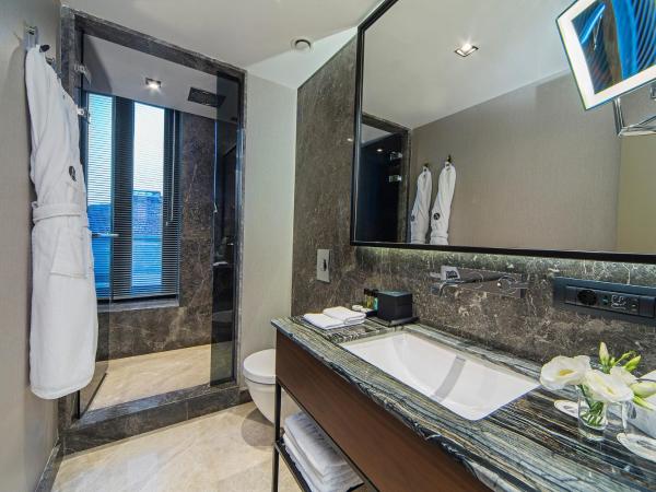 Arts Hotel Harbiye - Special Class : photo 1 de la chambre chambre double ou lits jumeaux deluxe - vue sur mer