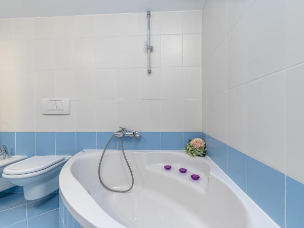 Apartment Complex Irena with Pool : photo 7 de la chambre appartement avec balcon