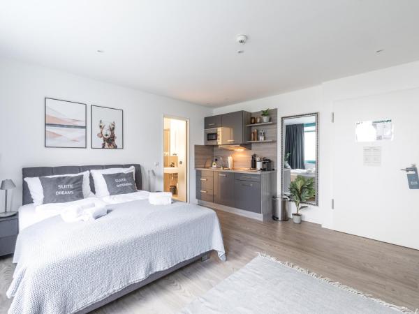 limehome Köln Friesenplatz - Digital Access : photo 1 de la chambre suite m with courtyard view