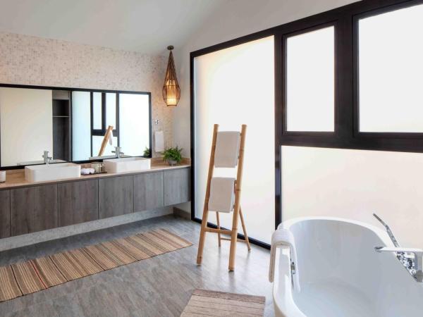 Anantara World Islands Dubai Resort : photo 3 de la chambre suite junior - vue sur océan