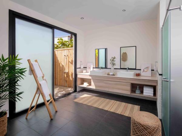 Anantara World Islands Dubai Resort : photo 4 de la chambre suite junior avec accès plage