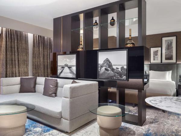 Radisson Hotel Izmir Aliaga : photo 1 de la chambre suite