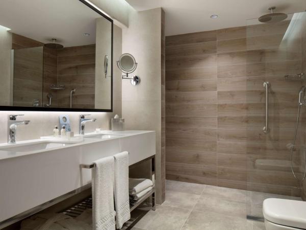 Radisson Hotel Izmir Aliaga : photo 3 de la chambre hébergement séjour entre amis et en famille - 2 chambres communicantes