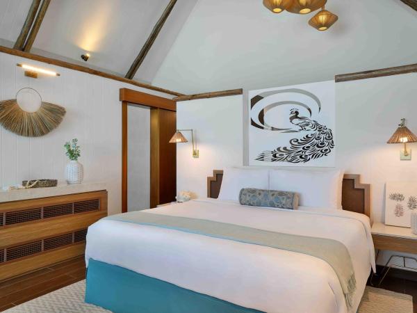 Anantara World Islands Dubai Resort : photo 7 de la chambre villa 1 chambre anantara avec piscine - côté plage et coucher de soleil