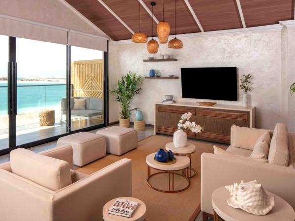 Anantara World Islands Dubai Resort : photo 3 de la chambre villa 2 chambres avec piscine