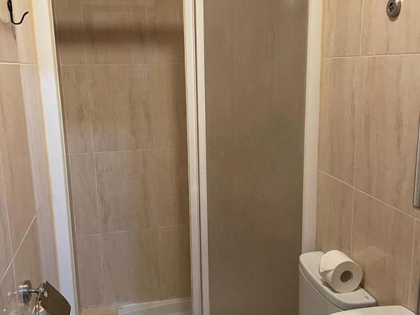 Pensión Fortea : photo 1 de la chambre chambre simple avec salle de bains 