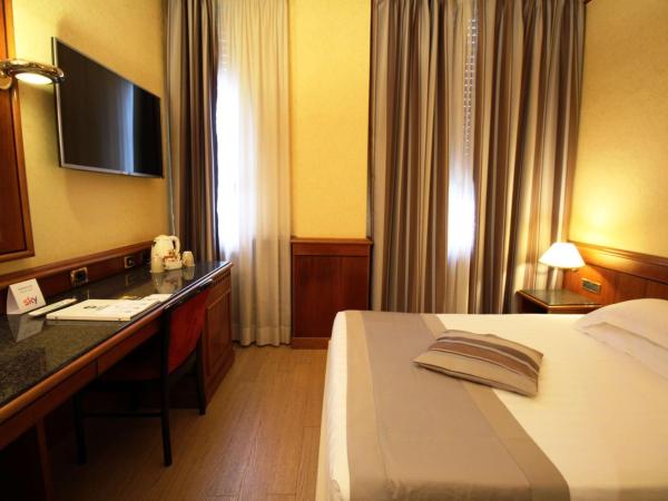 Best Western Hotel Moderno Verdi : photo 2 de la chambre chambre simple avec petit lit double.