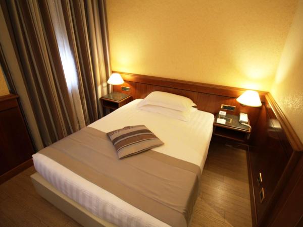 Best Western Hotel Moderno Verdi : photo 3 de la chambre chambre simple avec petit lit double.