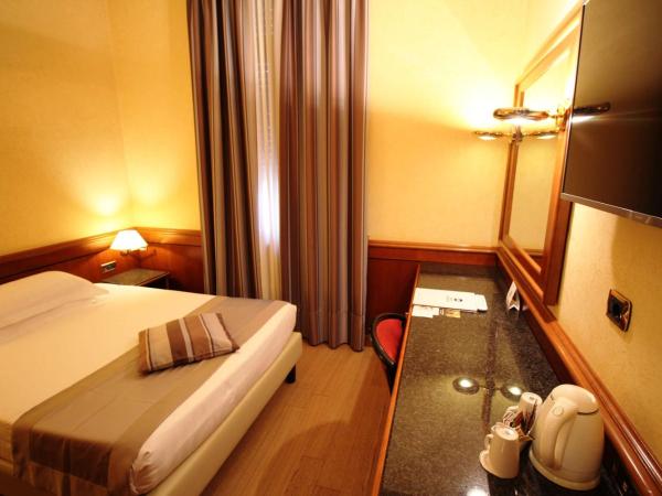 Best Western Hotel Moderno Verdi : photo 4 de la chambre chambre simple avec petit lit double.
