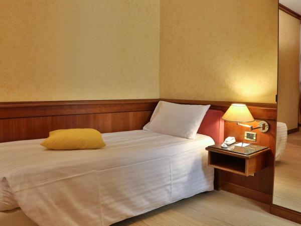 Best Western Hotel Moderno Verdi : photo 1 de la chambre chambre simple standard