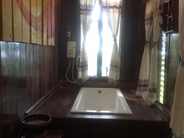 Viking Nature Resort : photo 7 de la chambre grande chambre de luxe avec ventilateur