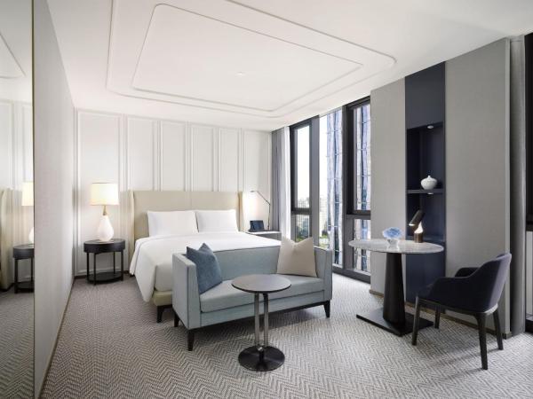 Sofitel Ambassador Seoul Hotel & Serviced Residences : photo 6 de la chambre chambre deluxe avec 1 lit king-size