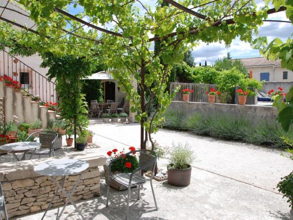 Mas des Tourterelles : photo 3 de la chambre chambre double deluxe avec terrasse