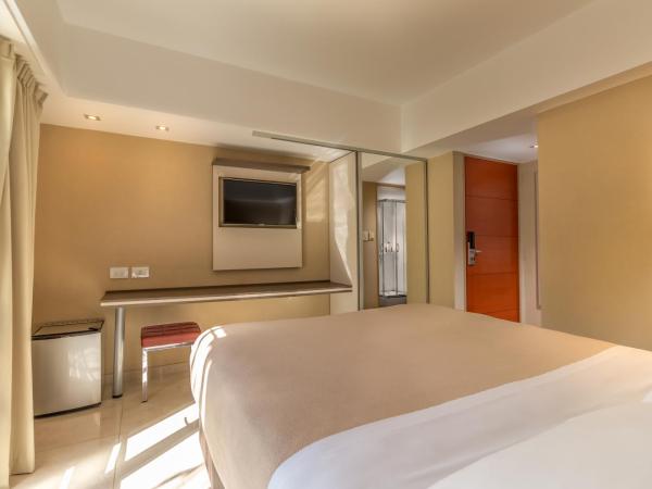 Up Recoleta Hotel : photo 2 de la chambre chambre double ou lits jumeaux standard avec balcon