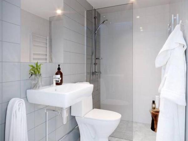 Avanti Apartment Hotel : photo 1 de la chambre chambre double avec salle de bains privative