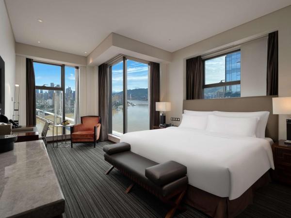 Radisson Blu Plaza Chongqing : photo 2 de la chambre executive room with yangtze river view