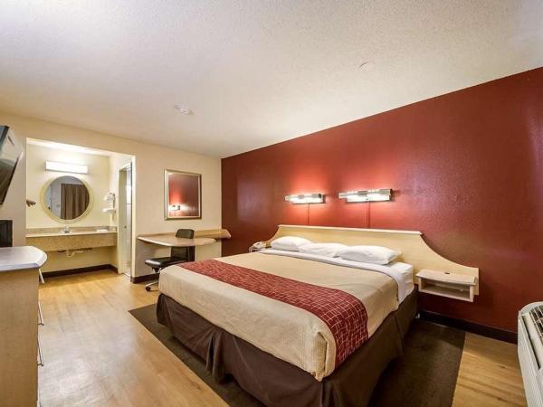Travelodge by Wyndham San Antonio Lackland AFB North : photo 9 de la chambre chambre lit king-size - non-fumeurs