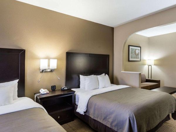 Quality Suites Houston NW Cy-Fair : photo 4 de la chambre suite avec 2 lits queen-size