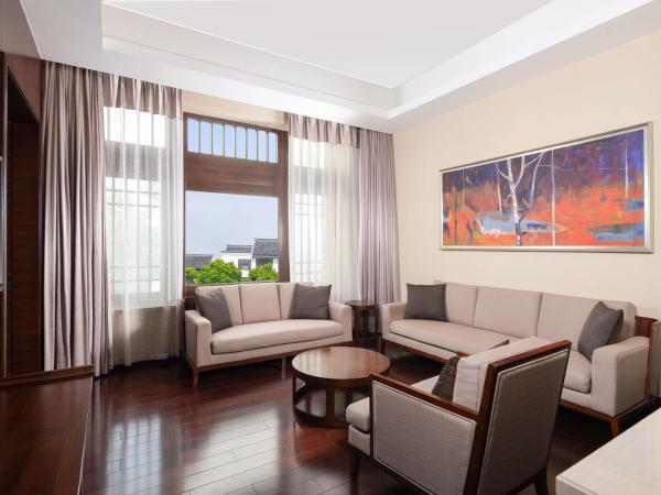 Radisson Blu Resort Wetland Park : photo 5 de la chambre suite junior lit king-size