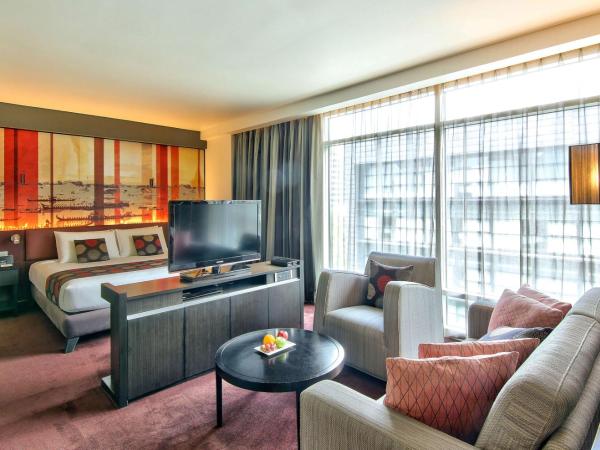 Park Plaza Bangkok Soi 18 : photo 3 de la chambre suite junior - vue sur ville