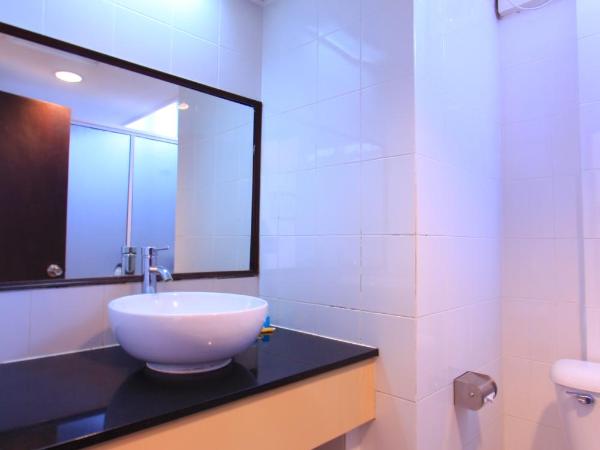 Telang Usan Hotel Kuching : photo 2 de la chambre chambre lits jumeaux standard