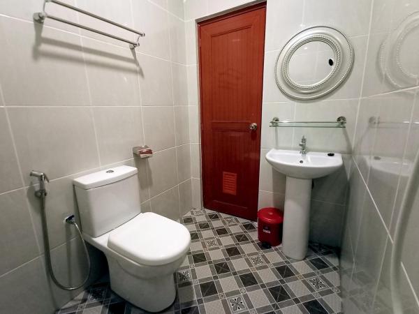 Comfort Hotel : photo 3 de la chambre chambre triple