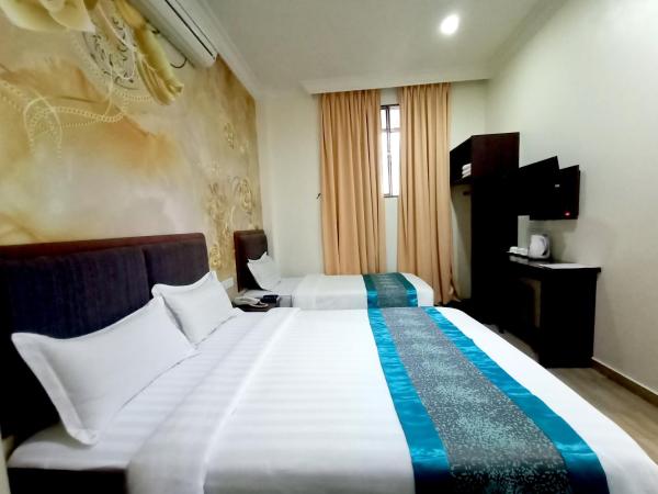 Comfort Hotel : photo 4 de la chambre chambre triple