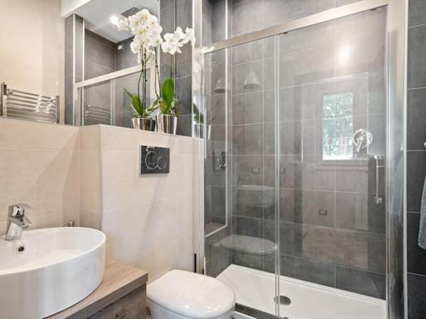 MK - Apartment Soderini : photo 10 de la chambre chambre double avec salle de bains privative