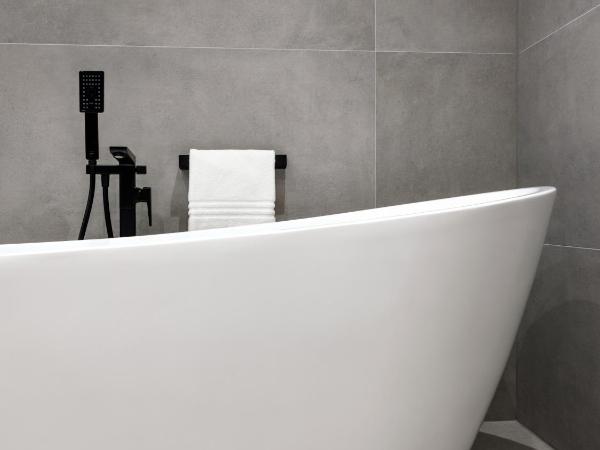 Mercure Krakow Fabryczna City : photo 7 de la chambre suite lit king-size supérieure avec canapé