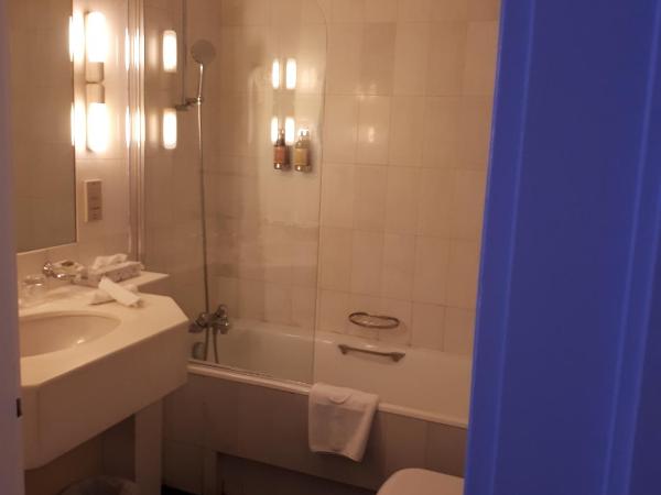 Hotel Du Parc - Mulhouse Centre : photo 5 de la chambre chambre lit queen-size deluxe