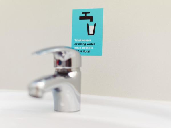 NunoHotel : photo 5 de la chambre chambre double confort moyenne