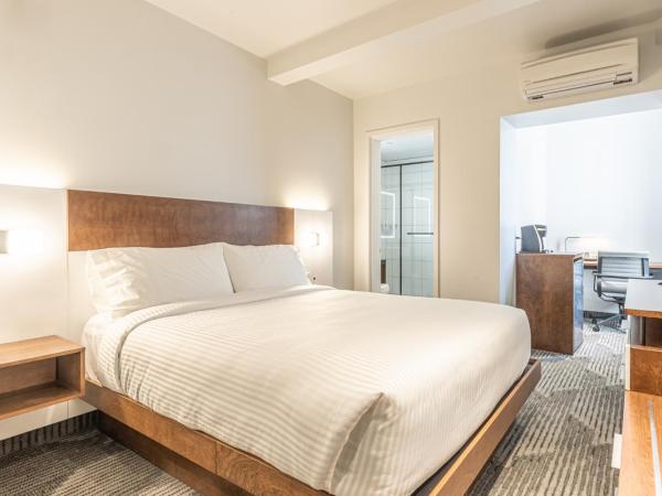 Hôtel Manoir Vieux-Québec : photo 1 de la chambre chambre standard lit queen-size