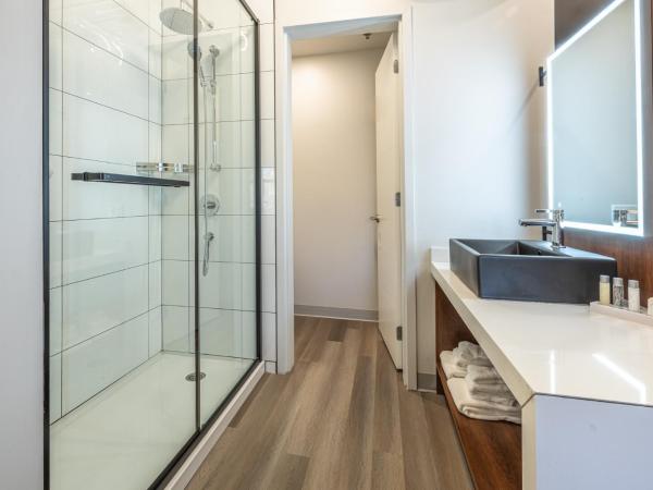 Hôtel Manoir Vieux-Québec : photo 4 de la chambre chambre lit king-size deluxe