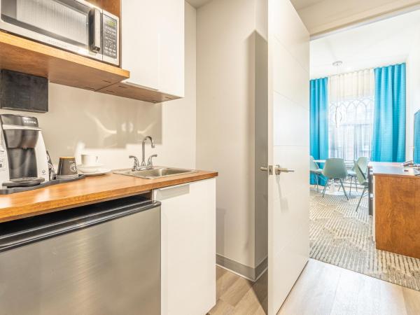 Hôtel Manoir Vieux-Québec : photo 3 de la chambre chambre quadruple premium