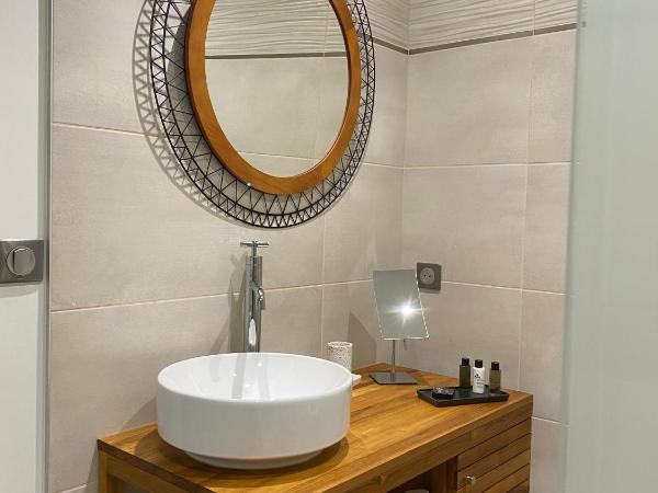 VILLA MADY : photo 3 de la chambre chambre double - vue sur jardin