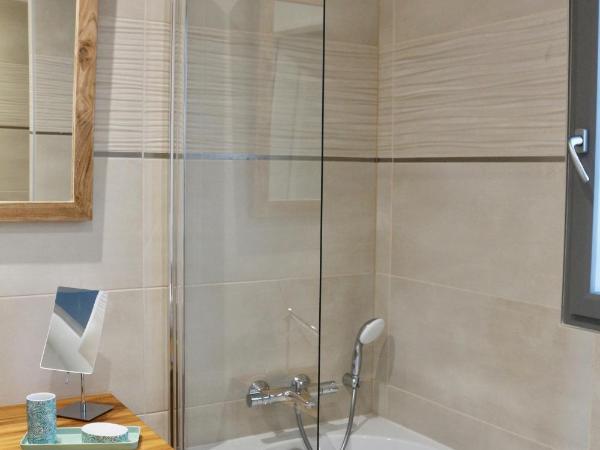 VILLA MADY : photo 9 de la chambre chambre double deluxe avec baignoire