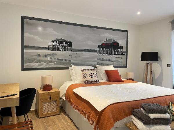 VILLA MADY : photo 5 de la chambre chambre lit king-size avec balcon
