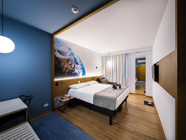 Hotel Euro Suíte Curitiba Batel By Nacional Inn : photo 2 de la chambre standard apartment with one queen bed