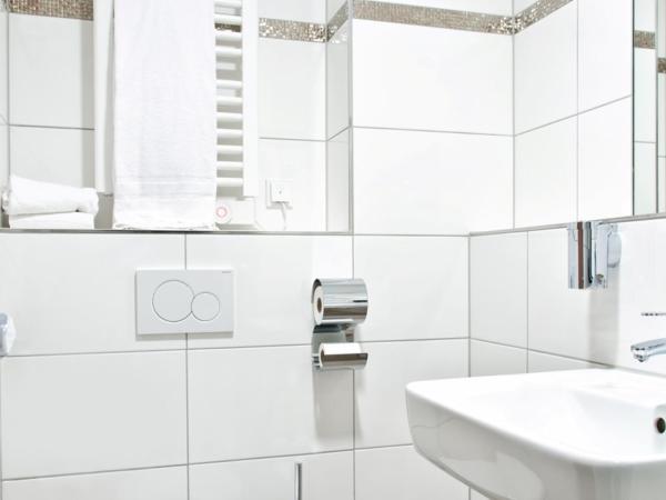 Arena Villa am Wasserpark : photo 3 de la chambre chambre simple confort avec climatisation