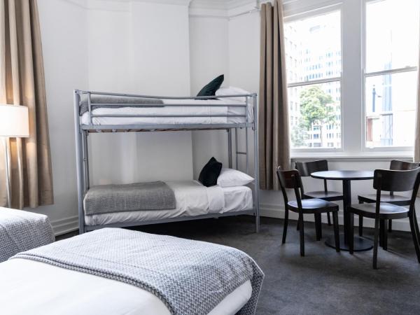 Wynyard Hotel : photo 2 de la chambre chambre familiale avec salle de bains commune