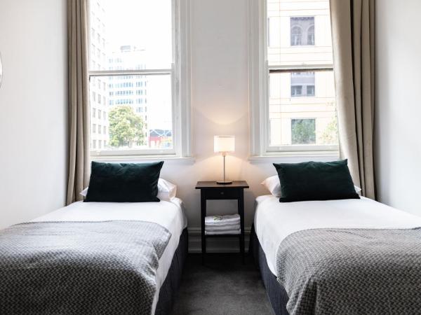 Wynyard Hotel : photo 1 de la chambre chambre lits jumeaux avec salle de bains commune